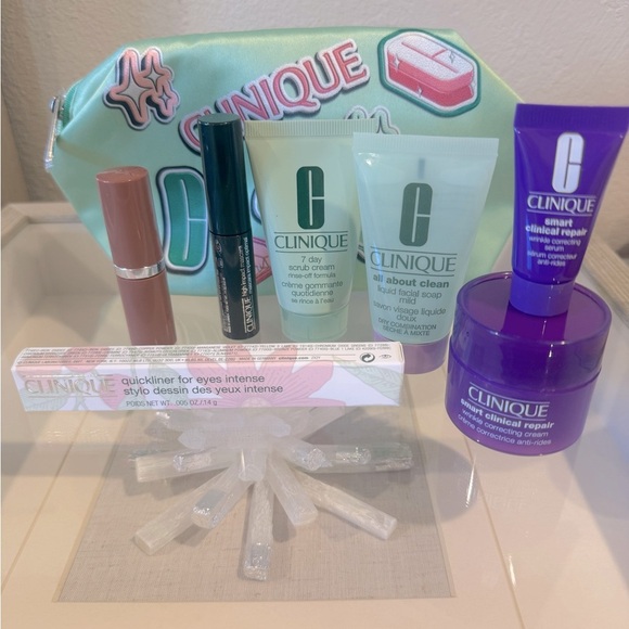 Clinique Other - CLINIQUE 8 piece bundle travel set. NEW